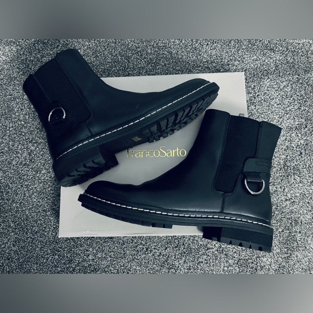 FRANCO SARTO 8M Seri Black Ankle
Stretch Zip Leather Chunky Boot ! Worn Once !